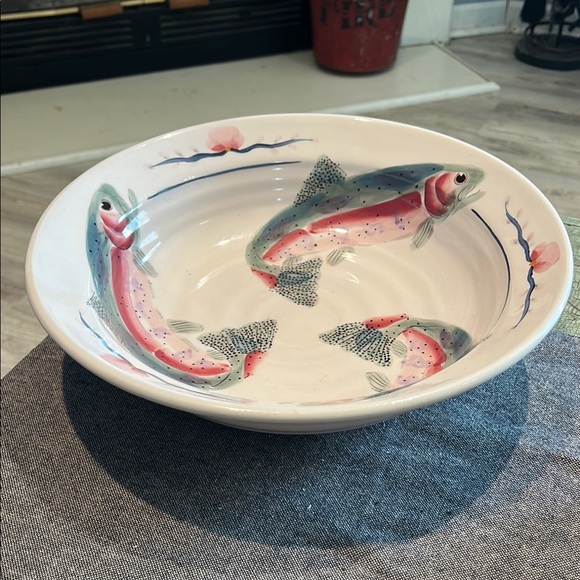 Sarah Peterson signed 2004 Large Rainbow Trout Straight Wall pasta bowl - Picture 1 of 4